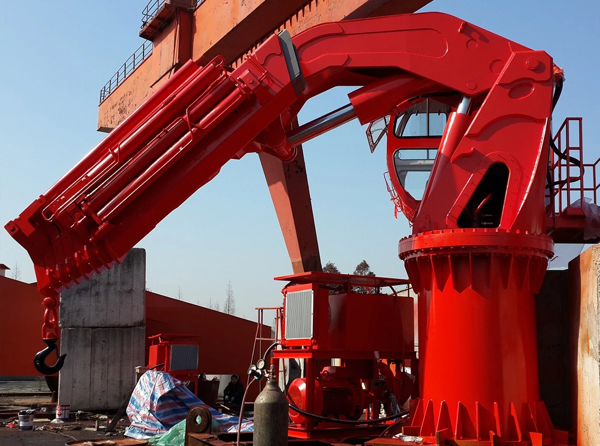 fishing-boat-crane-5000kg-loading fishing-boat-crane-5000kg-loading